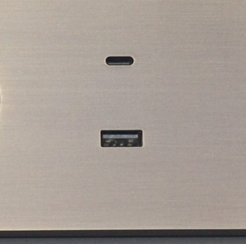 <span color-type="color" style="color: #f0e7d2">Зарядное уст-во USB &amp; Type-C</span>