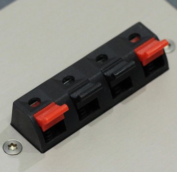 <span color-type="color" style="color: #f0e7d2">Коннектор Audio 4K</span>